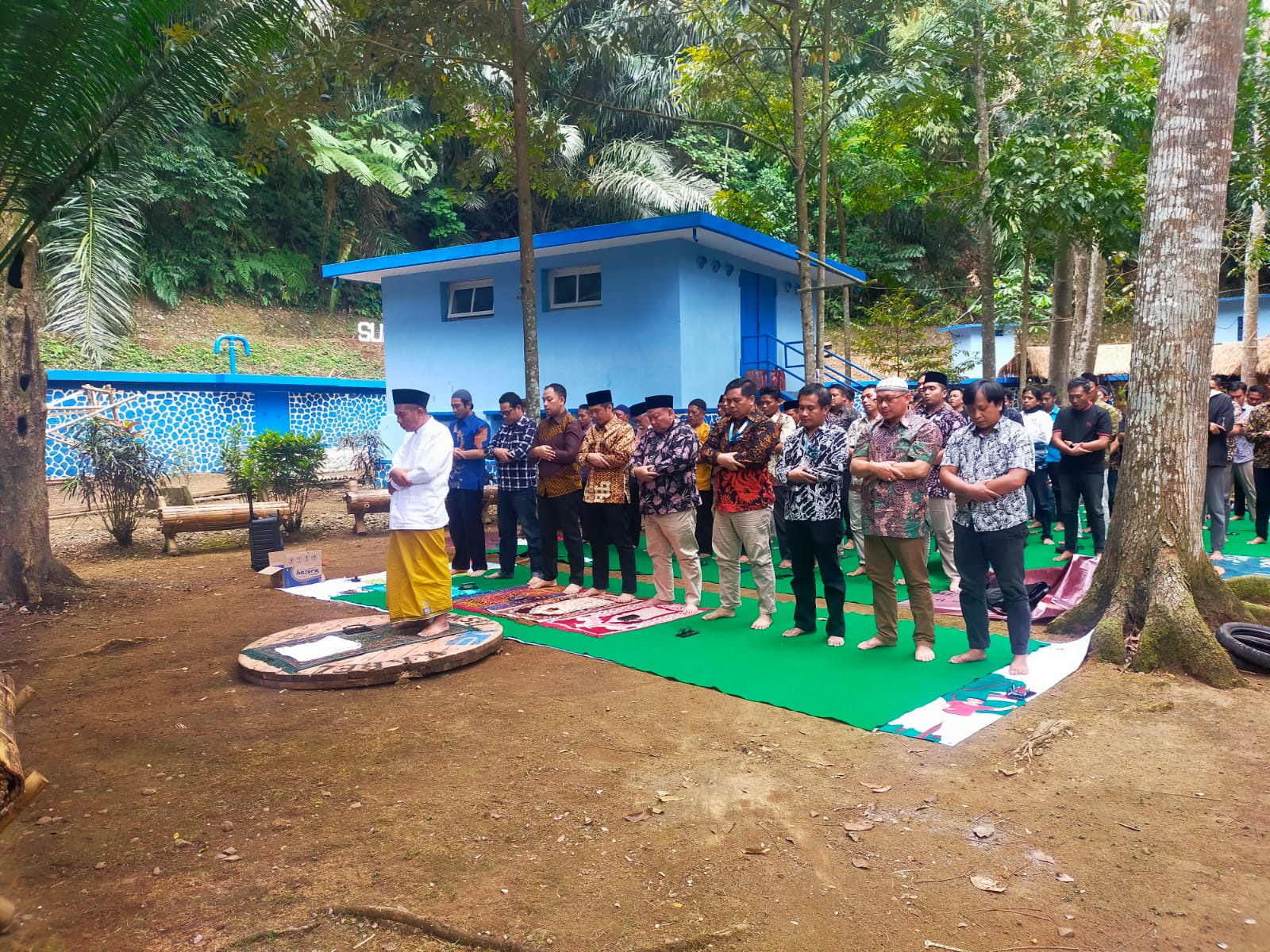 PERUMDAM TIRTA PANDALUNGAN JEMBER GELAR SHOLAT ISTISQA UNTUK MEMOHON HUJAN