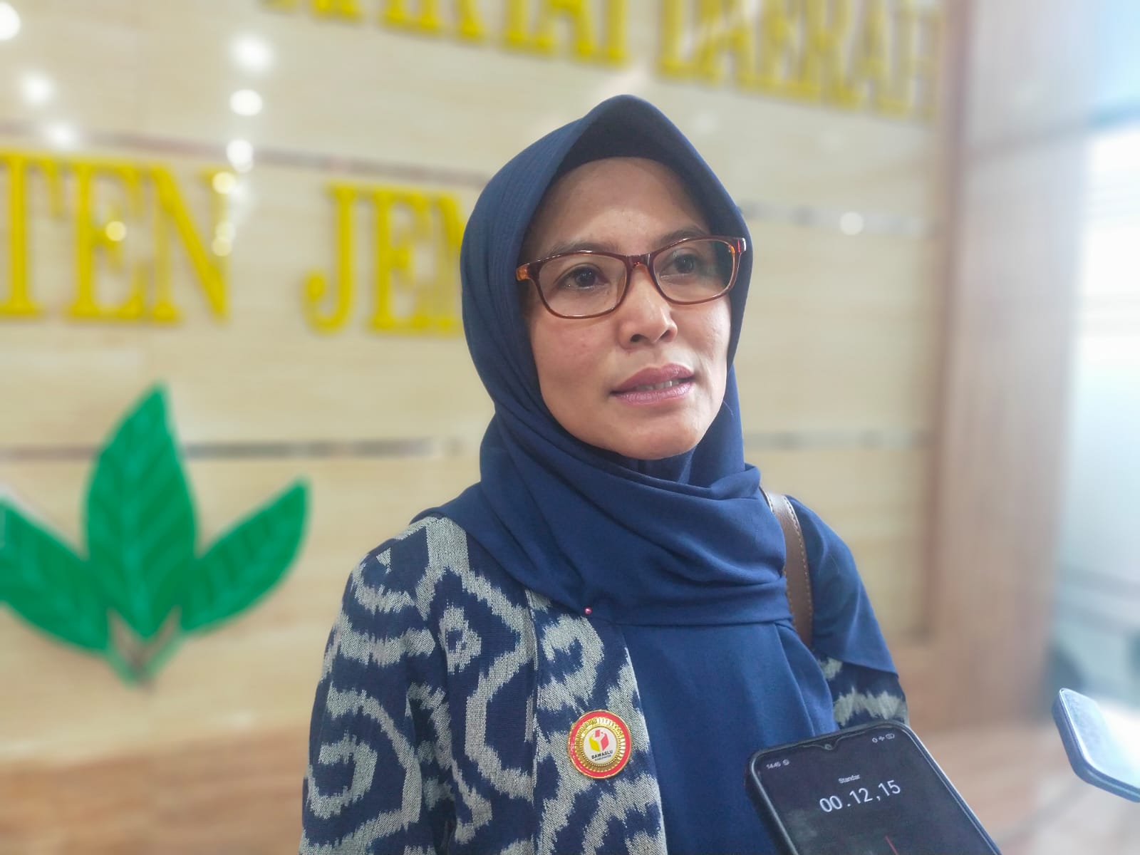 BAWASLU JEMBER TEMUKAN 4 BACALEG MASIH AKTIF DI BPD DAN 2 GURU SERTIFIKASI 