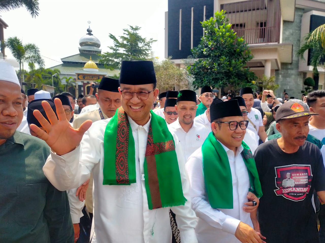  ANIES-MUHAIMIN SILATURAHMI DAN TA'ARUF BERSAMA ALIM ULAMA JEMBER