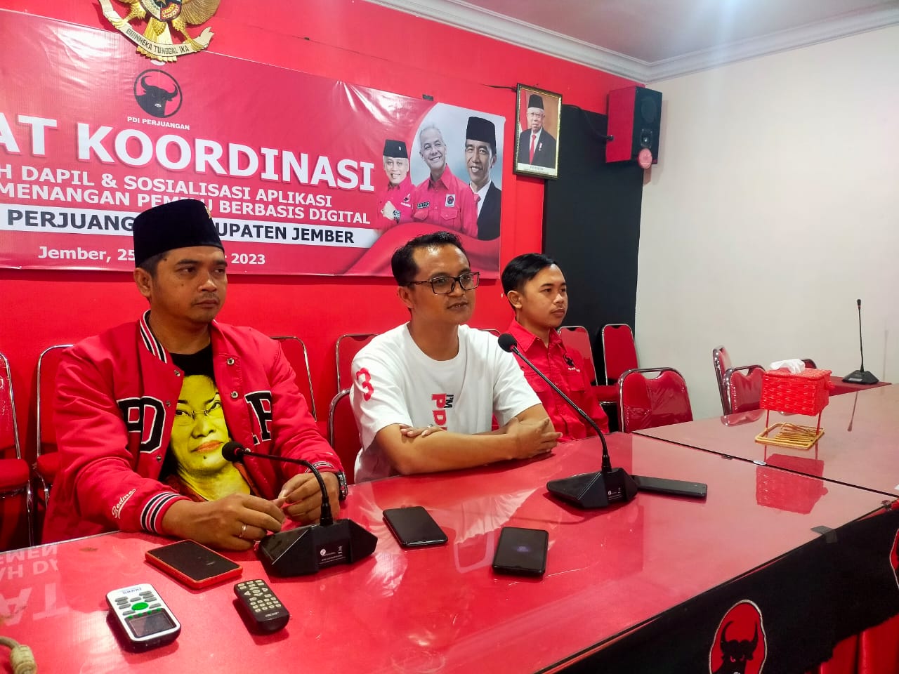 USUNG CAWAPRES MAHFUD MD, DPC PDIP JEMBER OPTIMIS MENANG DI JEMBER