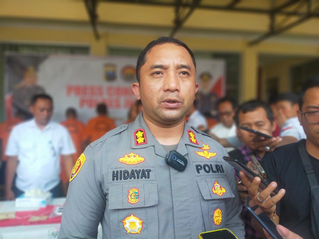 POLRES BERSAMA PEMKAB JEMBER TAMPUNG KELUHAN WARGA TERDAMPAK PEMBERLAKUAN SSA