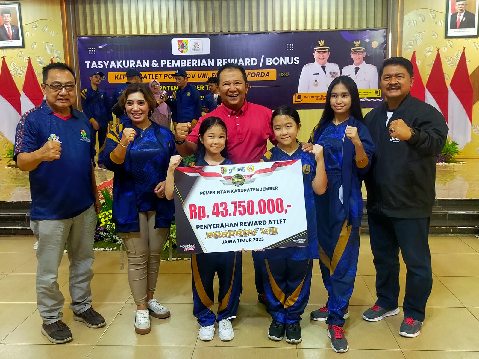 PACU SEMANGAT ATLET BUPATI JEMBER HENDY SISWANTO BERIKAN REWARD