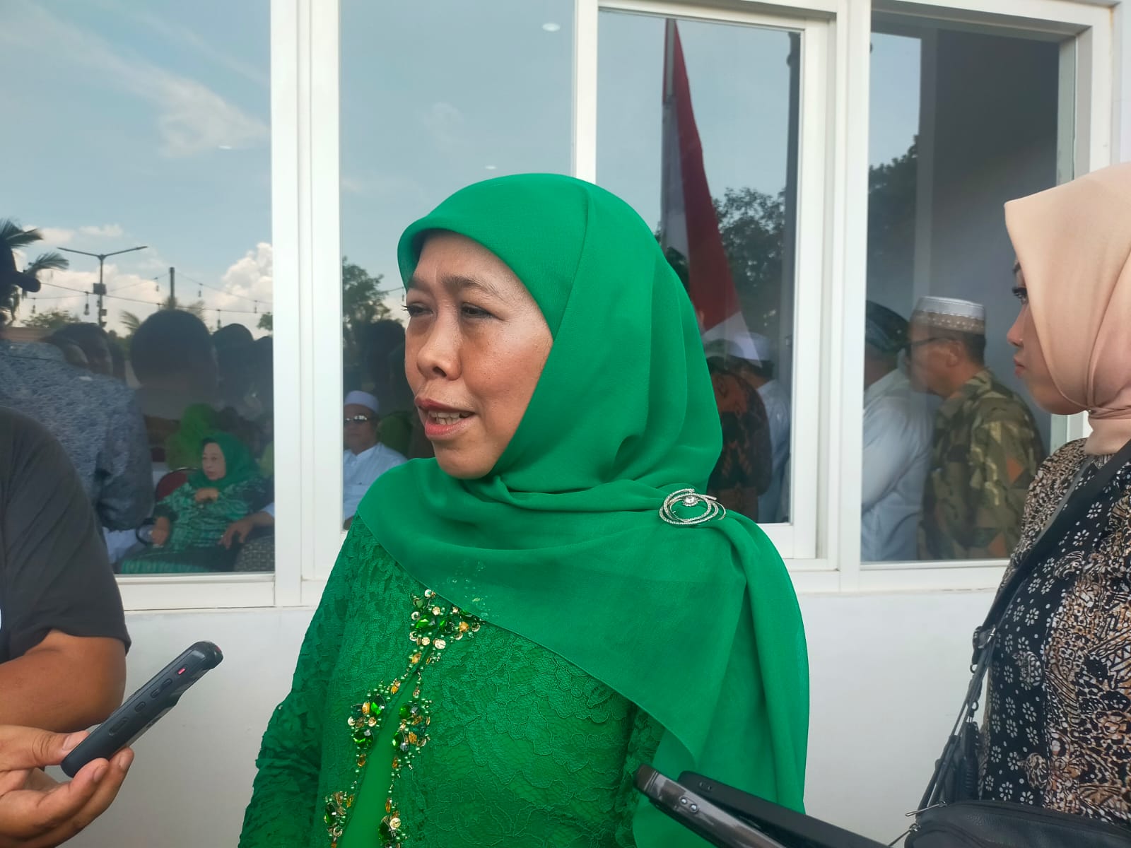 pengurangan-kuota-pupuk-subsidi-khofifah-sebut-pupuk-organik-opsi-bagi-petani