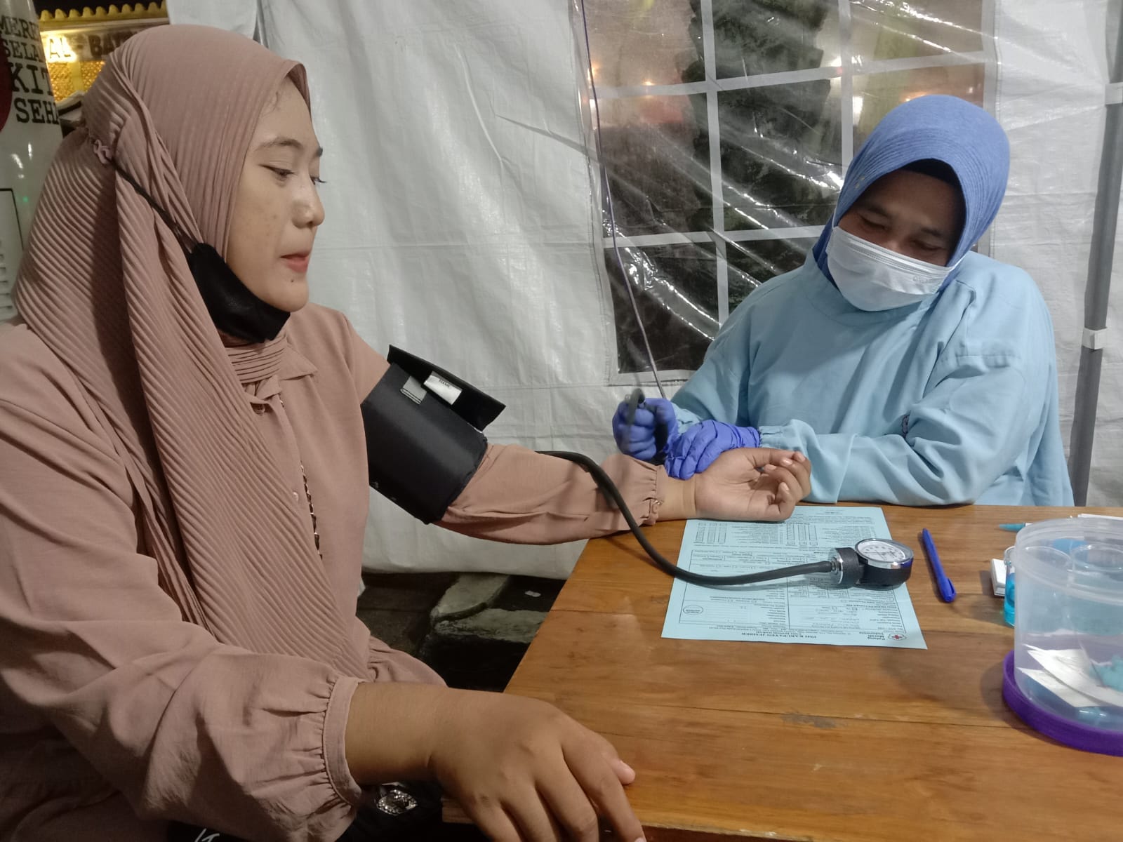 PULUHAN WARGA JEMBER ANTUSIAS DONOR DARAH DI BULAN RAMADAN, BEBERAPA DITOLAK KARENA ALASAN INI 