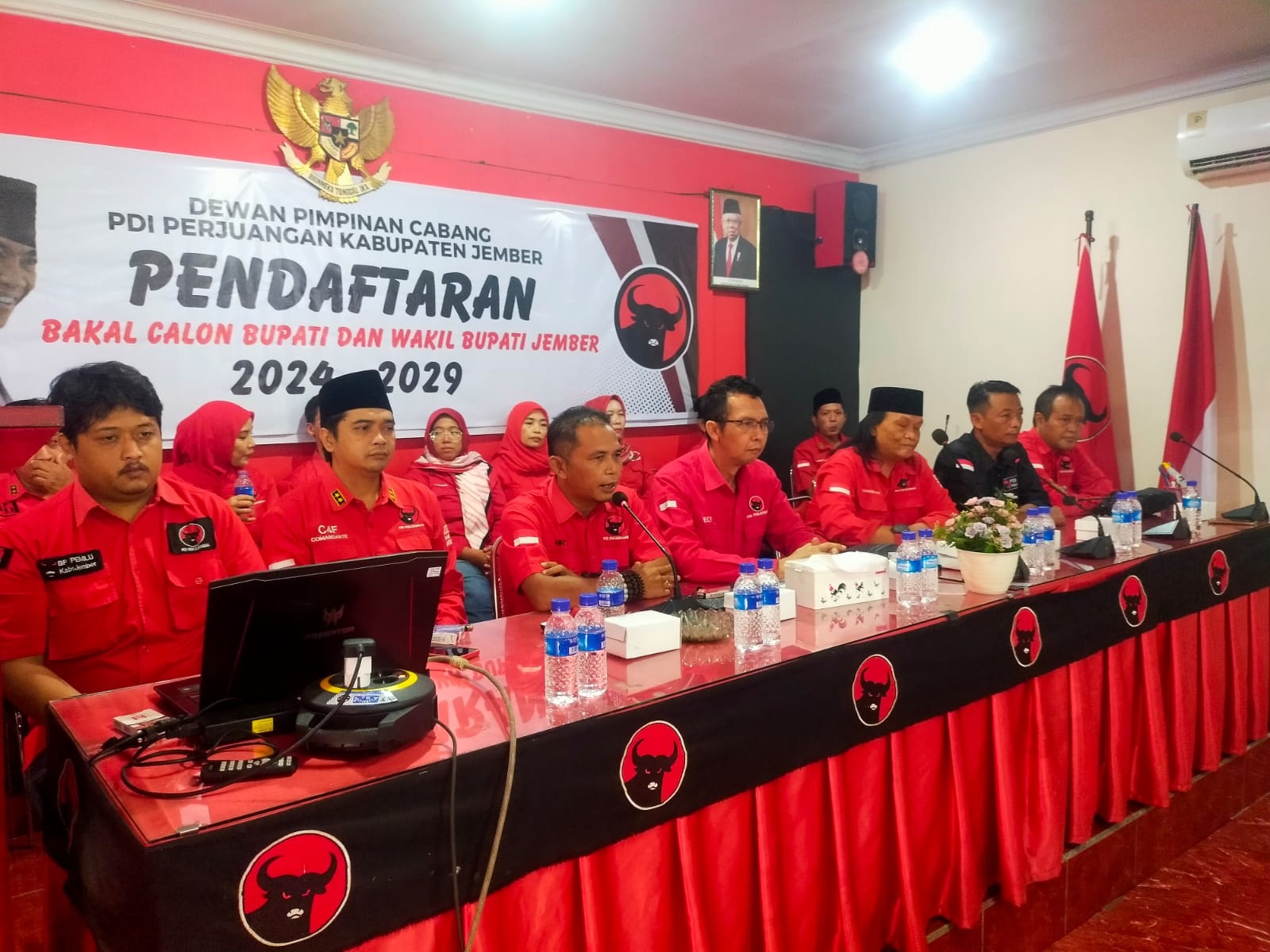 SEMPAT DIGADANG-GADANG JADI BACAWABUP, PENYANYI ANANG HERMANSYAH BELUM AKAN DAFTAR KE PDIP