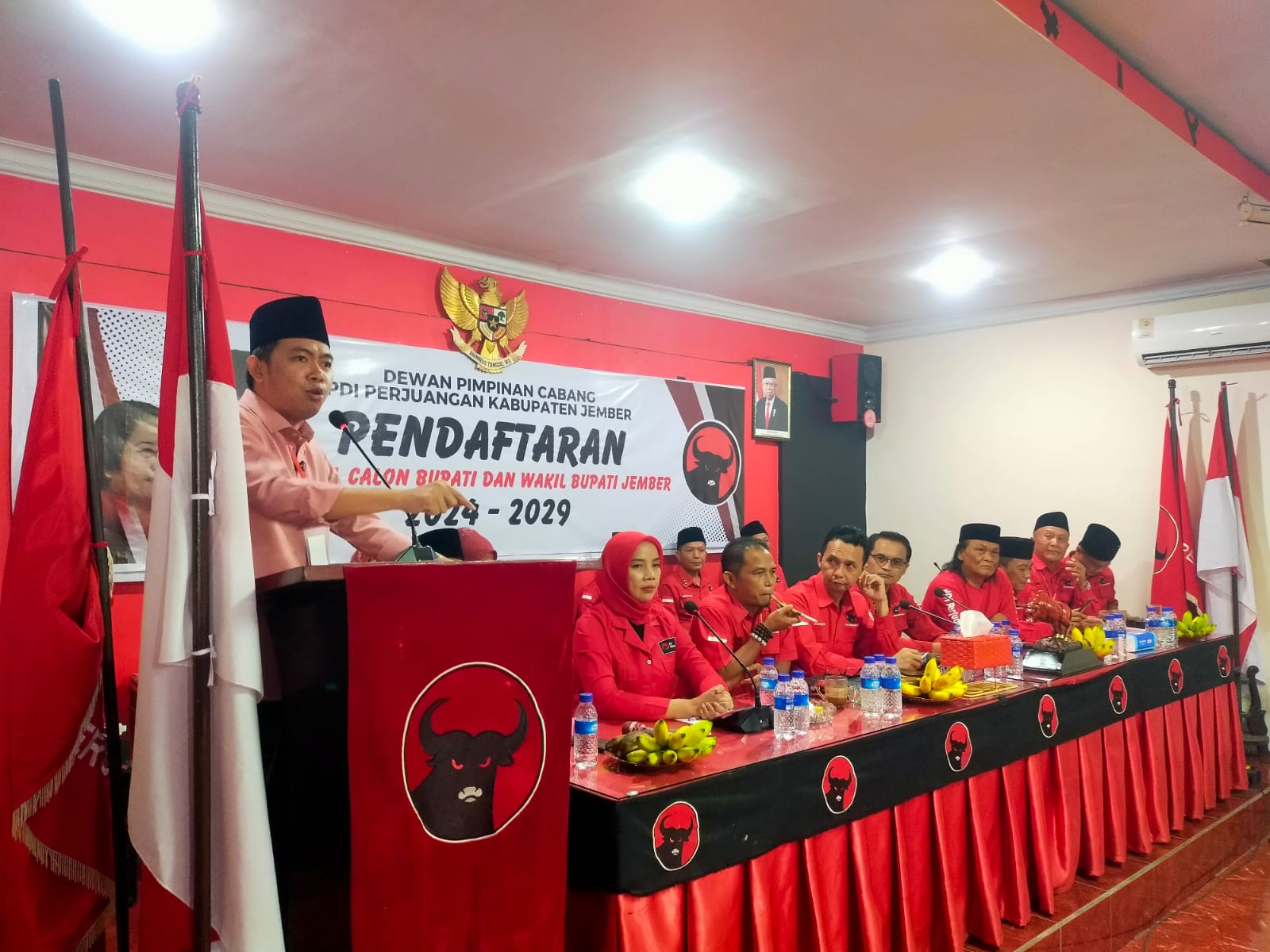 KEMBALIKAN BERKAS KE PDIP, FAWAIT SEBUT JEMBER BUTUH PIMPINAN KADER PARTAI YANG BISA DIPLOMASI  