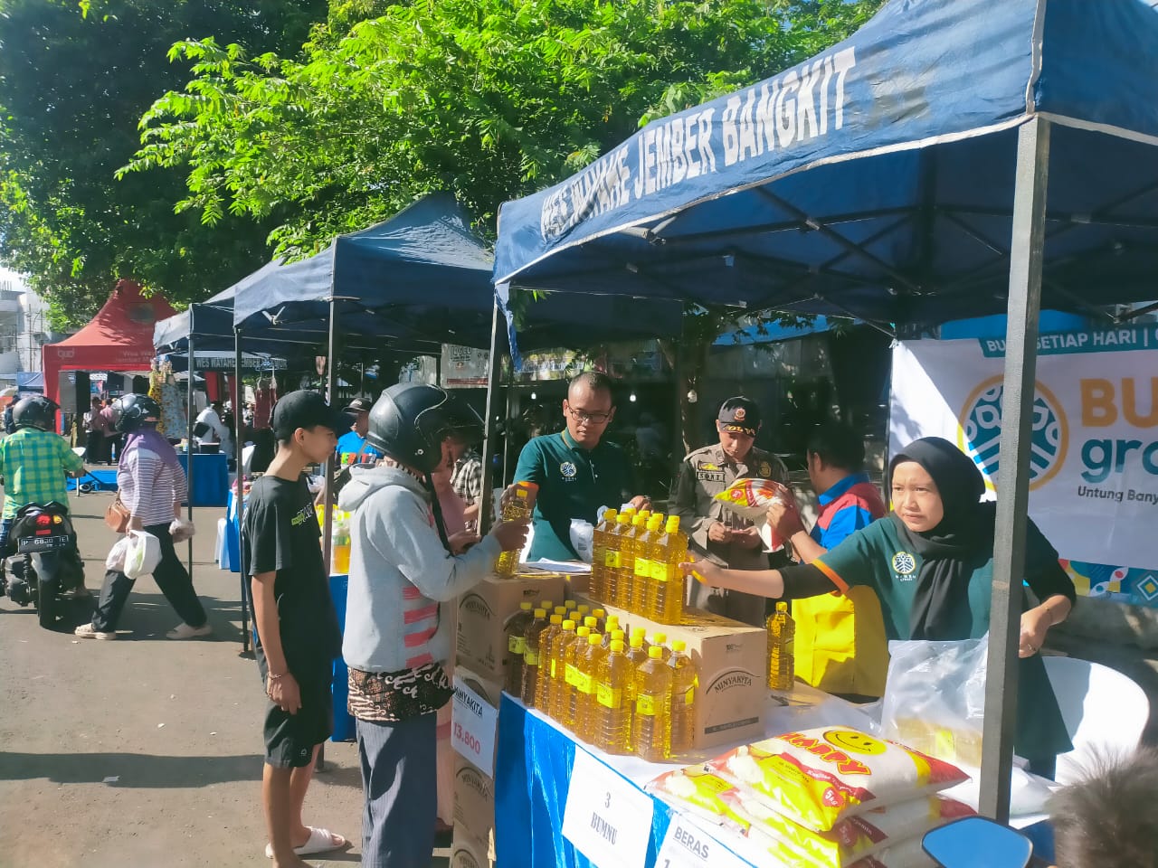 KENDALIKAN INFLASI JELANG IDUL ADHA, PEMKAB JEMBER KEMBALI GELAR PASAR MURAH