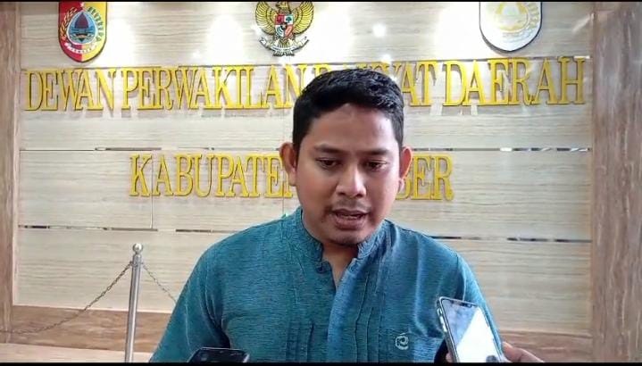 BUNTUT PENERTIBAN ASET OLEH PT KAI, WARGA JALAN MAWAR ADUKAN KEKERASAN KE DPRD