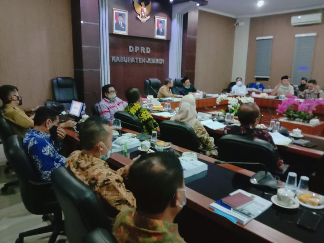 FRAKSI PKB DPRD JEMBER SOROTI POS ANGGARAN PENANGANAN AKI, AKB DAN STUNTING DI JEMBER