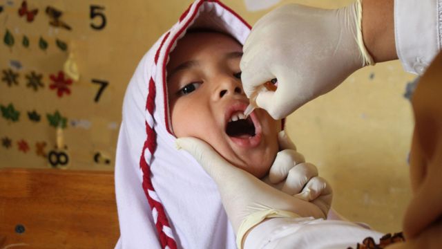 VAKSINASI POLIO JEMBER CAPAI 97 PERSEN, MASYARAKAT YANG BELUM IMUNISASI BISA DATANGI FASKES TERDEKAT