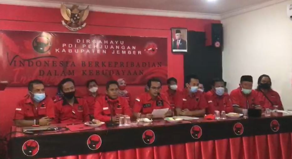 FRAKSI PDIP DPRD JEMBER MINTA BUPATI PASANG BADAN ATAS LEGAL STANDING PEMBAHASAN KUA – PPAS