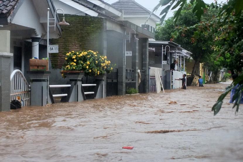 WARGA KELUHKAN TITIK LOKASI LANGGANAN BANJIR DI JEMBER, INI TANGGAPAN DINAS PUBMSDA