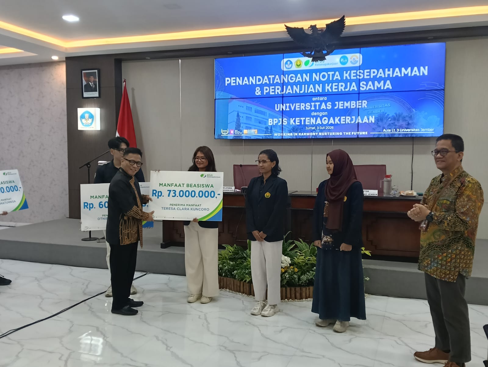cuma-rp16800-sebulan-pekerja-informal-bisa-dapat-perlindungan-dan-beasiswa-anak-hingga-kuliah