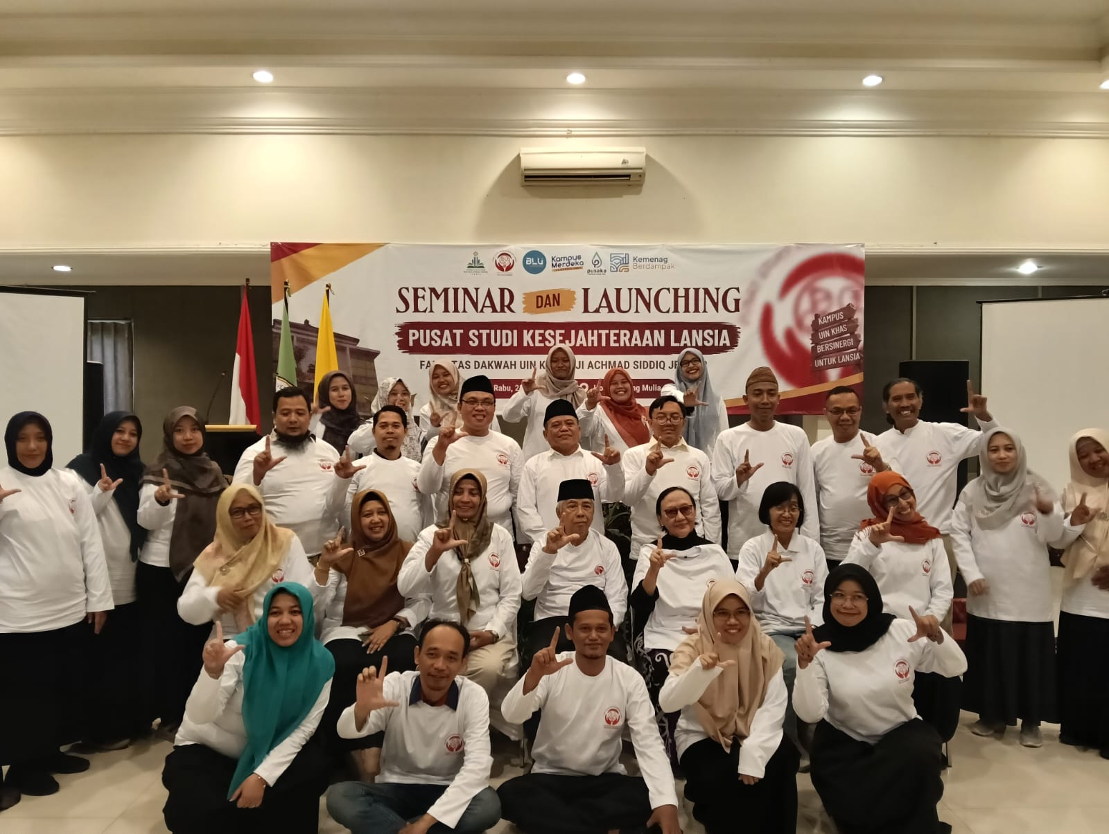lansia-kerap-terabaikan-uin-khas-jember-luncurkan-pusat-studi-kesejahteraan