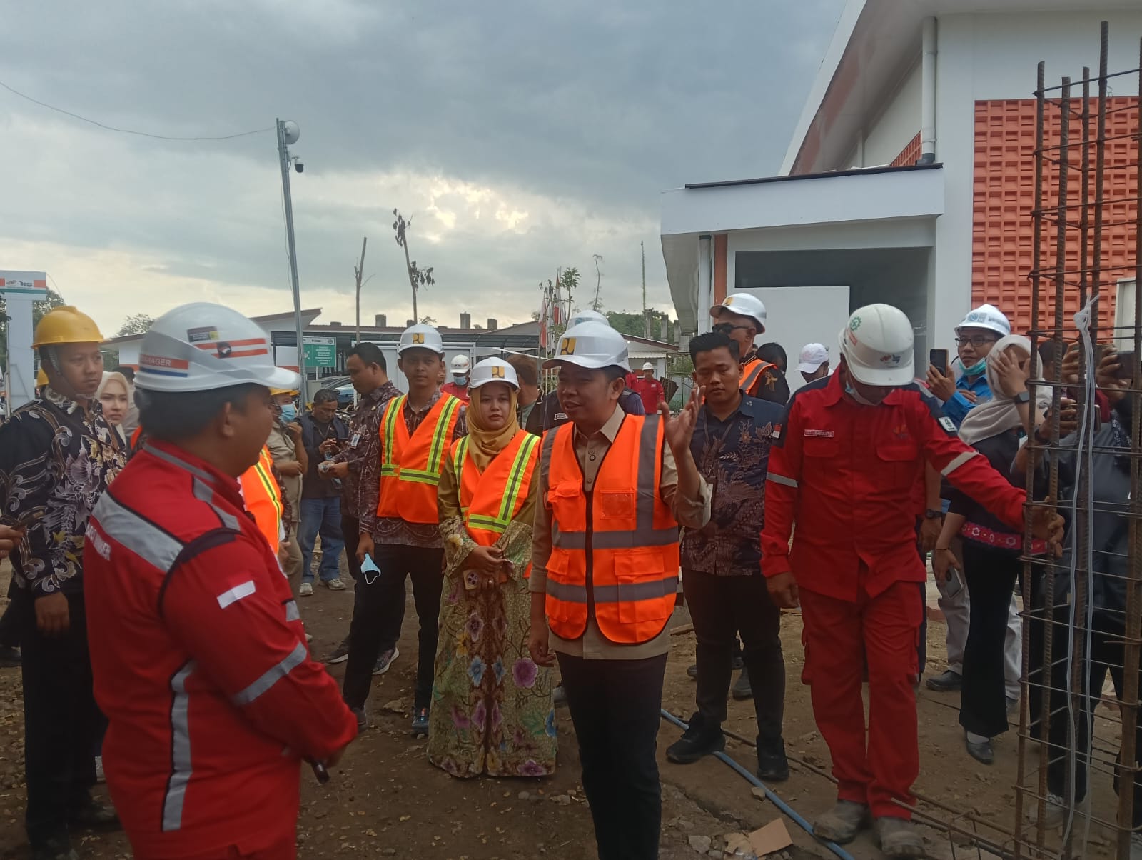 GRATIS ASRAMA HINGGA LAPTOP, SEKOLAH RAKYAT JEMBER BIDIK PUTUS RANTAI KEMISKINAN