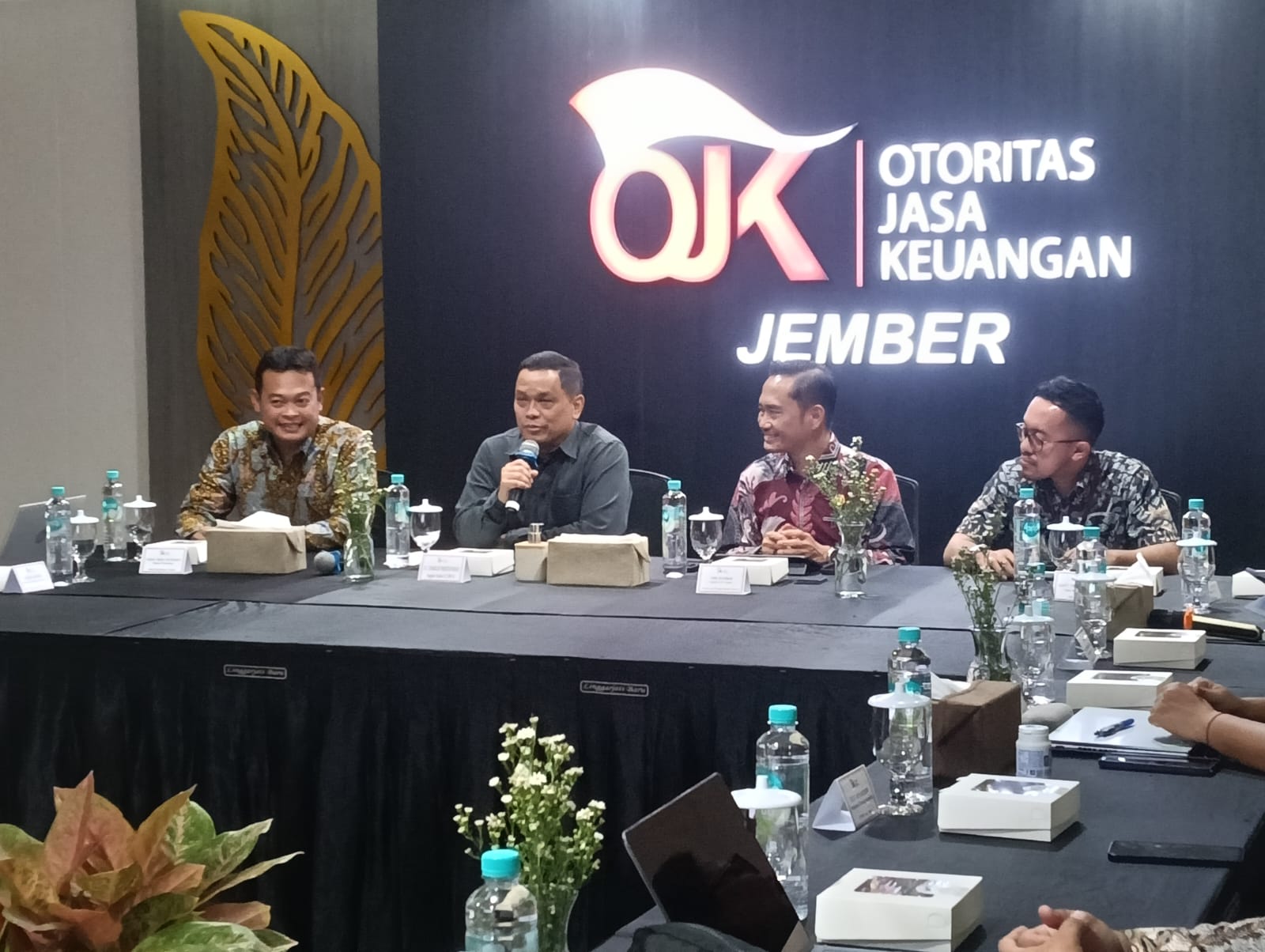 dpr-ri-dan-ojk-kompak-dorong-kredit-umkm-aspirasi-jember-dibawa-ke-senayan