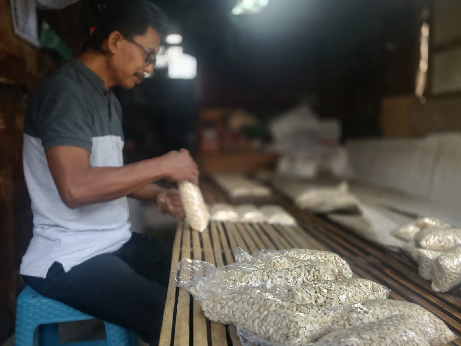 imbas-pelemahan-rupiah-perajin-tempe-di-jember-kurangi-produksi