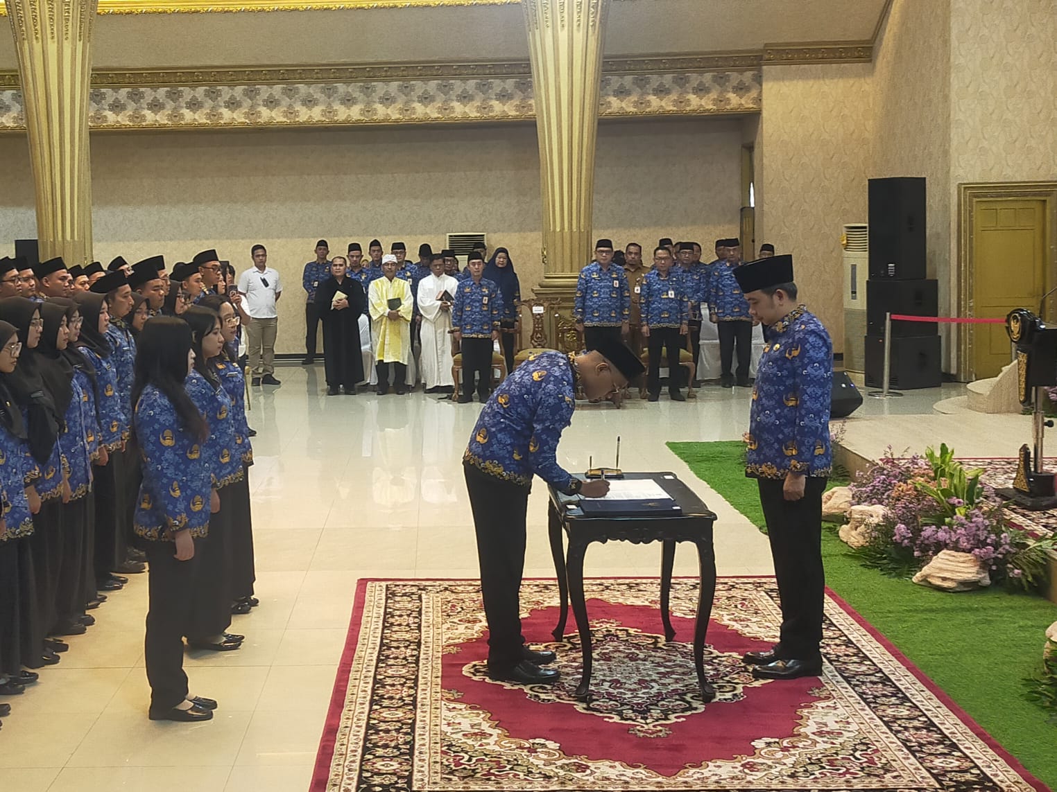 lantik-223-asn-bupati-jember-gus-fawait-tekankan-empati-dan-peran-aktif-atasi-kemiskinan-ekstrem