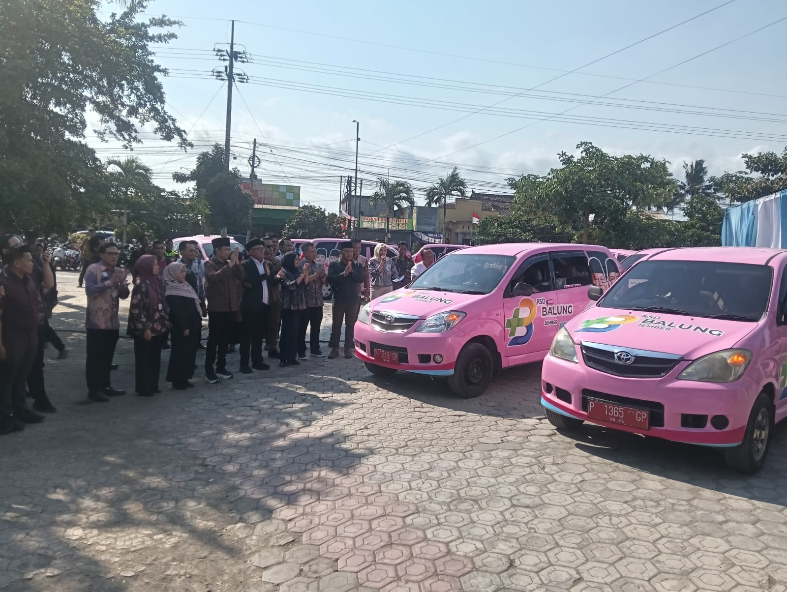 MOBIL CINTA HADIR, PASIEN KURANG MAMPU DIANTAR PULANG GRATIS