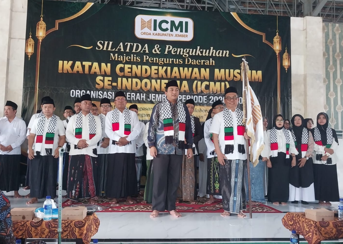 icmi-orda-jember-dikukuhkan-dorong-kolaborasi-cendekiawan-dan-pesantren-bangun-ekonomi-lokal