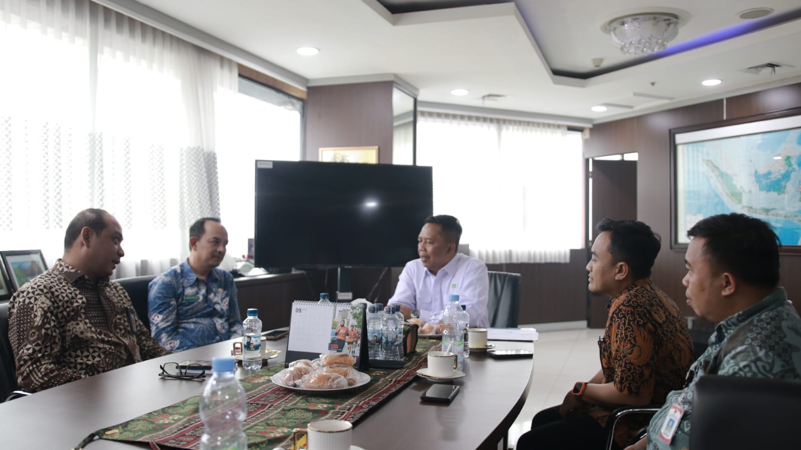 9815-warga-jember-belum-terpenuhi-kuota-bansos-pemkab-ajukan-penambahan