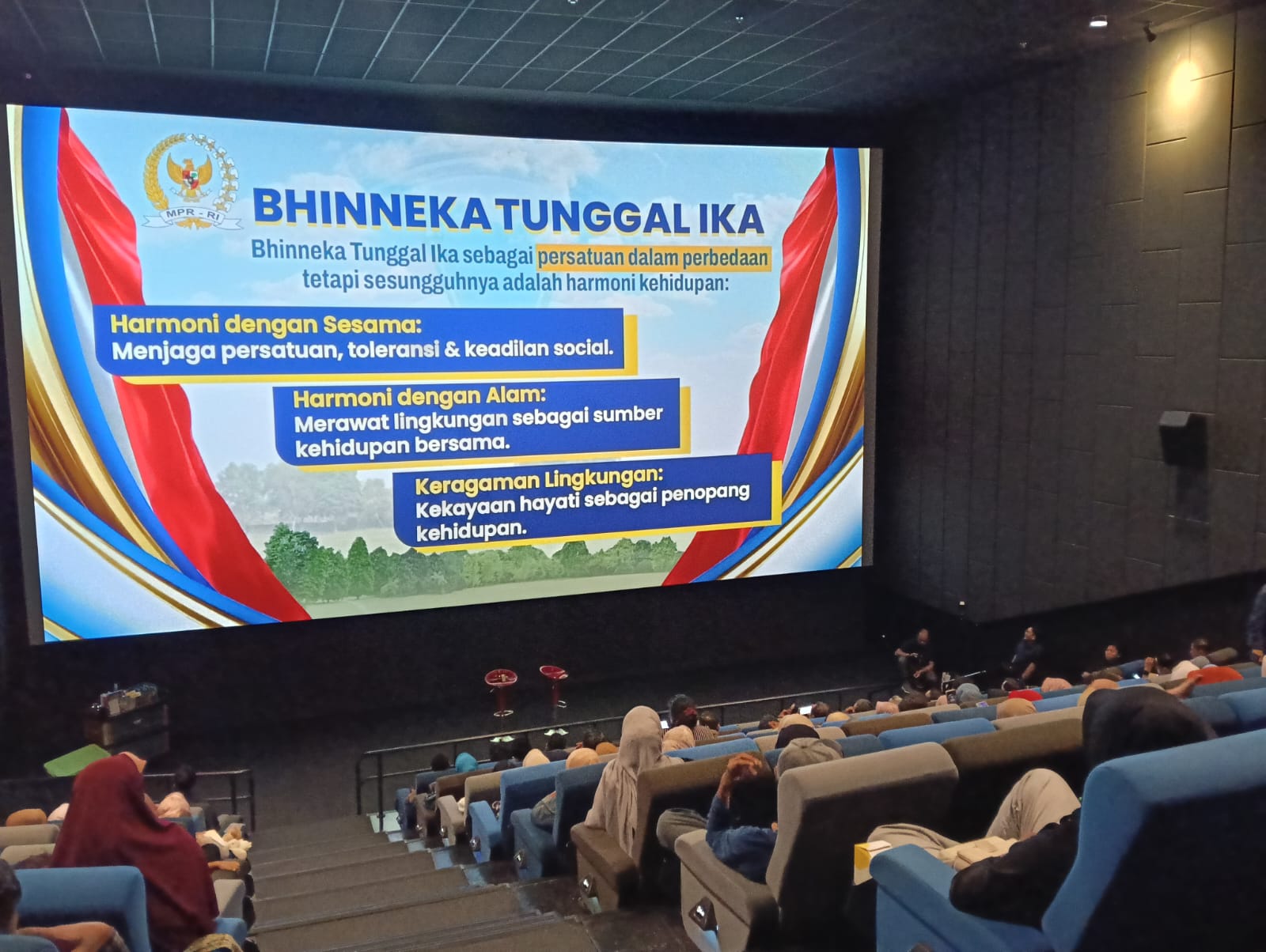 tak-lagi-ceramah-mpr-ri-ajak-warga-jember-belajar-empat-pilar-lewat-nonton-film-di-bioskop