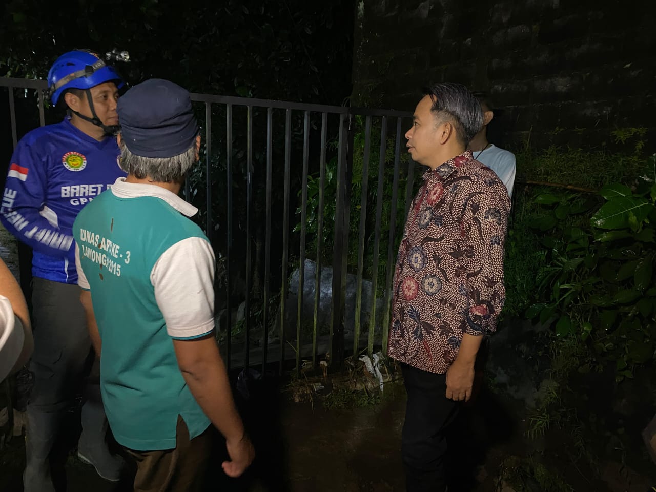 luapan-sungai-rendam-permukiman-gus-fawait-siap-kumpulkan-pengembang