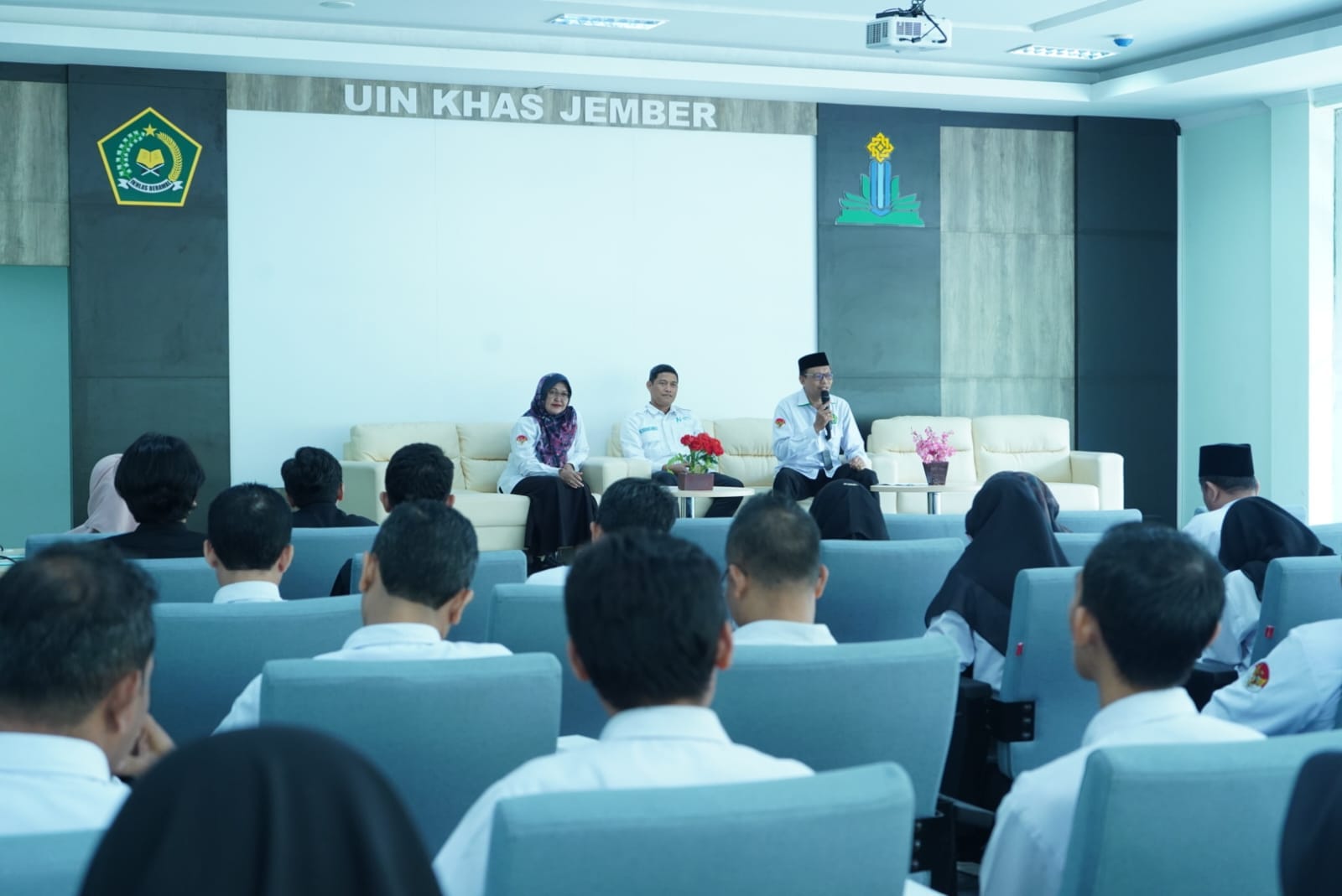 50-tendik-uin-khas-jember-ikuti-pelatihan-dan-sertifikasi-kompetensi-ai