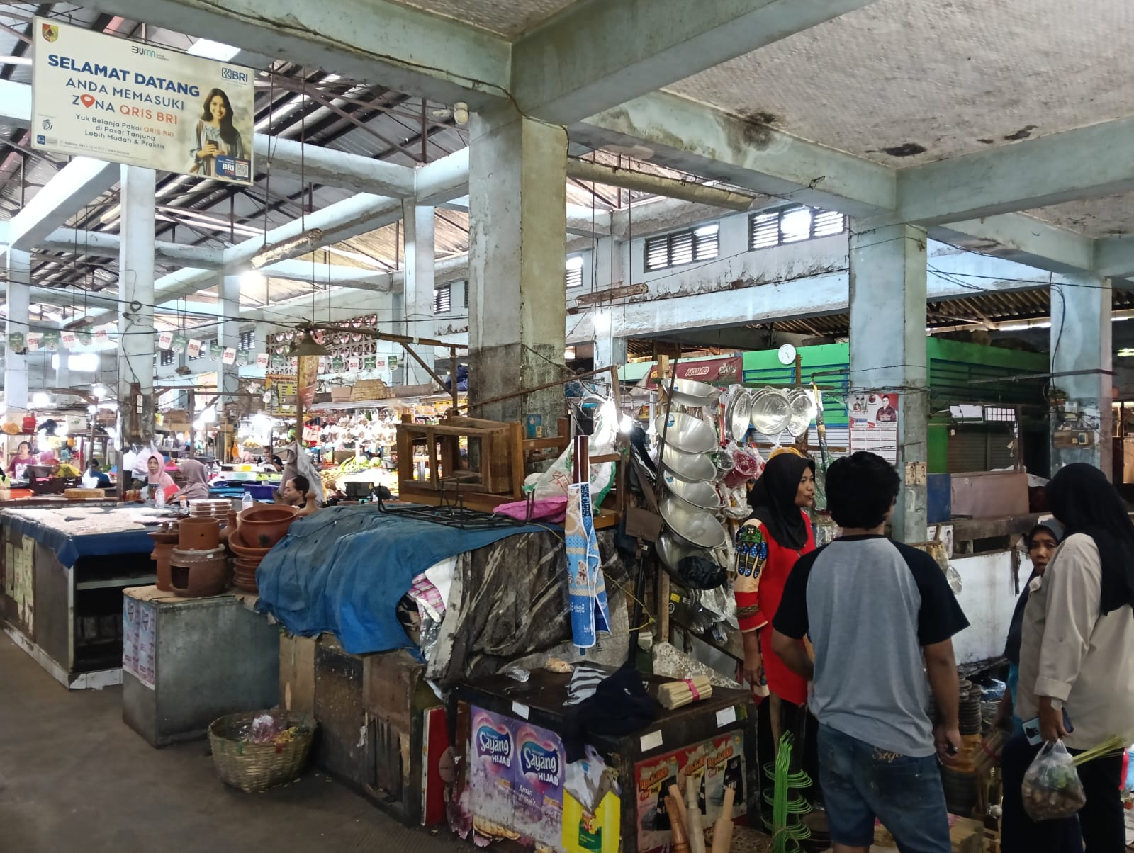SERING BOCOR SAAT HUJAN, PEDAGANG DUKUNG RENOVASI PASAR TANJUNG