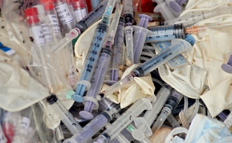 ANCAM PIDANAKAN PEMBUANG LIMBAH  B3, BUPATI FAWAIT: RS DAN PUSKESMAS SUDAH SIAP KELOLA SAMPAH MANDIRI