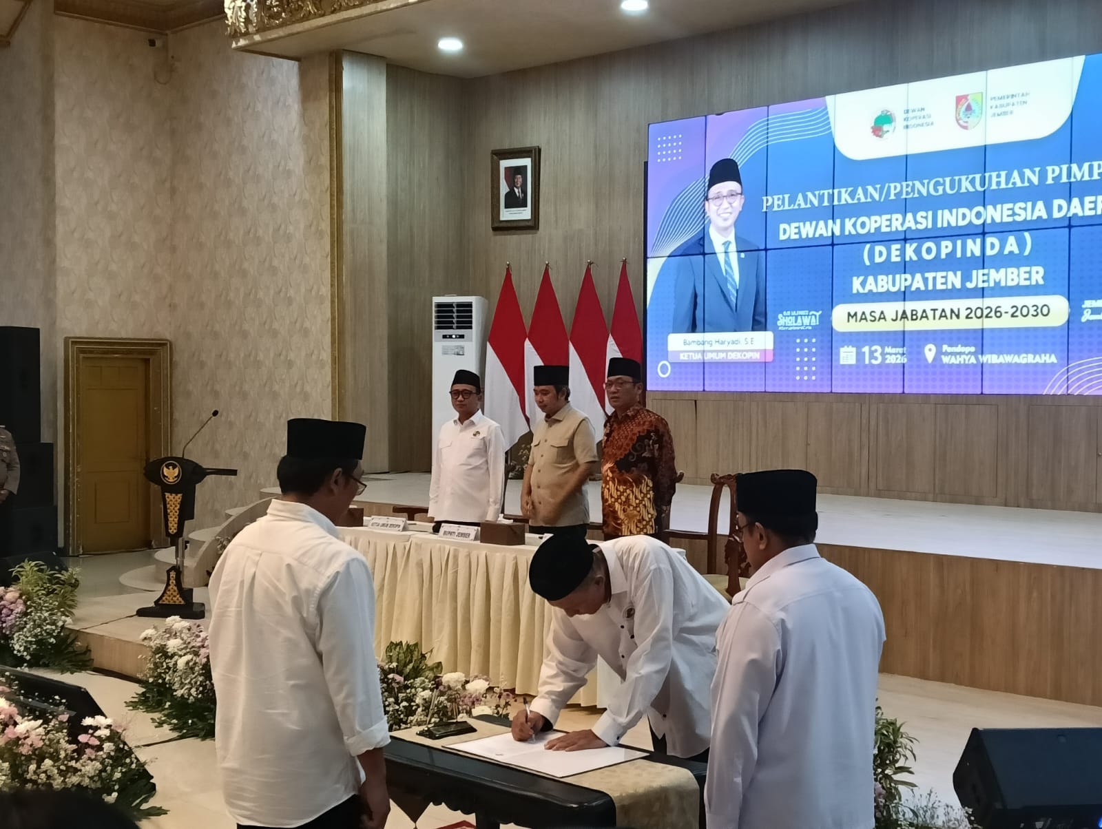 dekopinda-jember-dilantik-koperasi-bisa-jadi-tulang-punggung-ekonomi-seperti-di-negara-maju