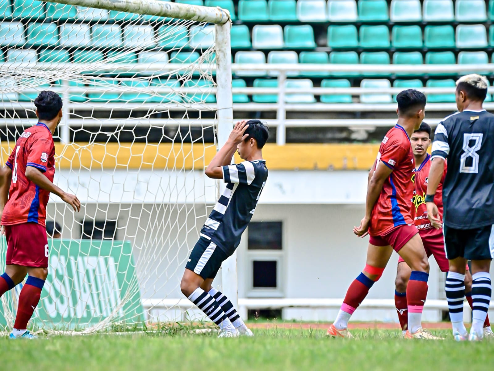 imbas-insiden-suporter-persid-jember-disanksi-dua-laga-tanpa-penonton-dan-denda-rp-20-juta